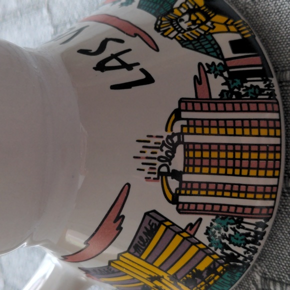 Vintage Las Vegas Mug MIRAGE No Spill DONMAR 93 travel Plaza MGM Flamingo Luxor - Picture 7 of 12